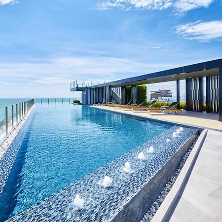 The Base Infinity Apartment Pattaya Luaran gambar