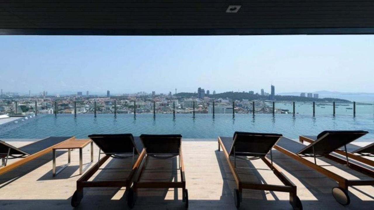 The Base Infinity Apartment Pattaya Luaran gambar