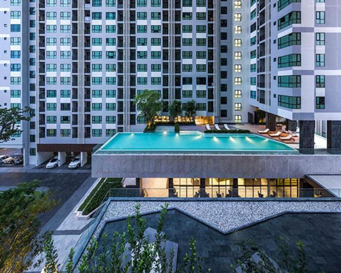 The Base Infinity Apartment Pattaya Luaran gambar