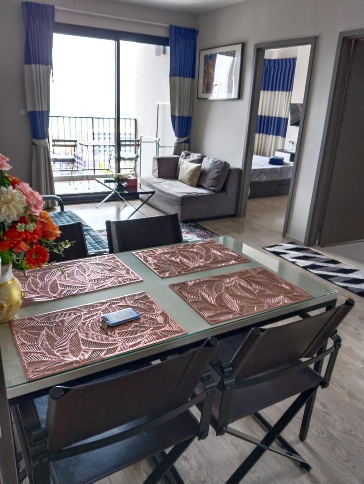 The Base Infinity Apartment Pattaya Luaran gambar