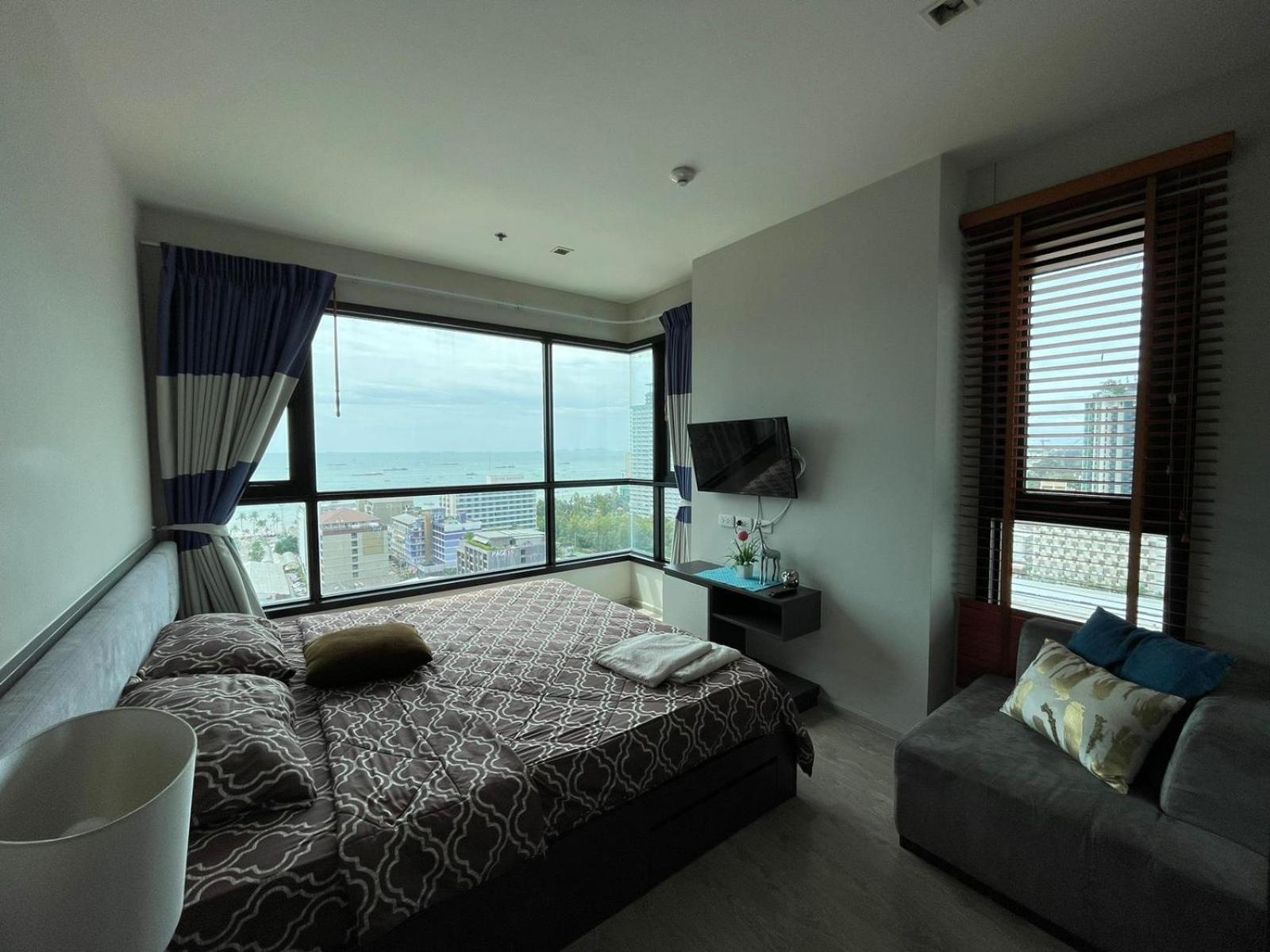The Base Infinity Apartment Pattaya Luaran gambar