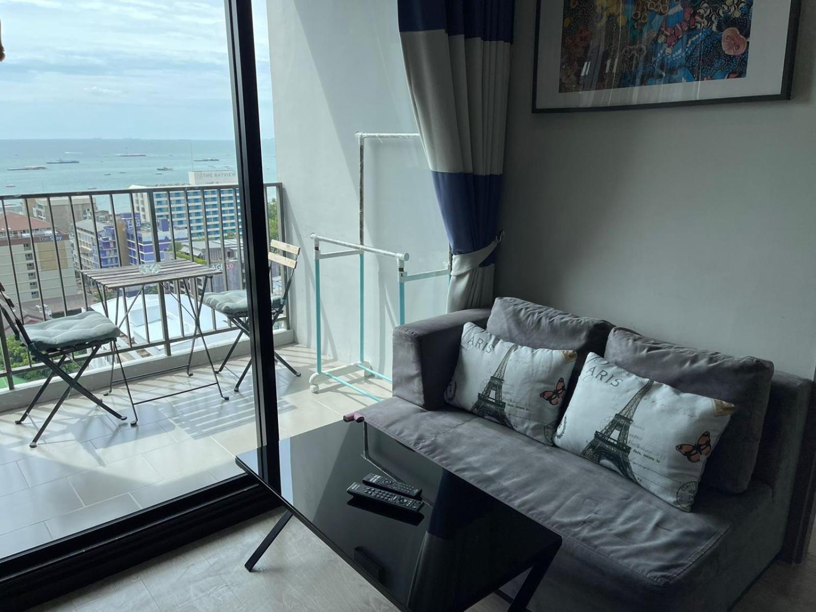 The Base Infinity Apartment Pattaya Luaran gambar